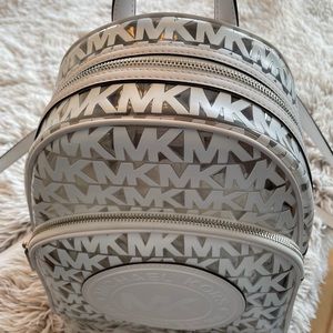 Authentic NWT’s MICHEAL KORS Backpack (Clear)